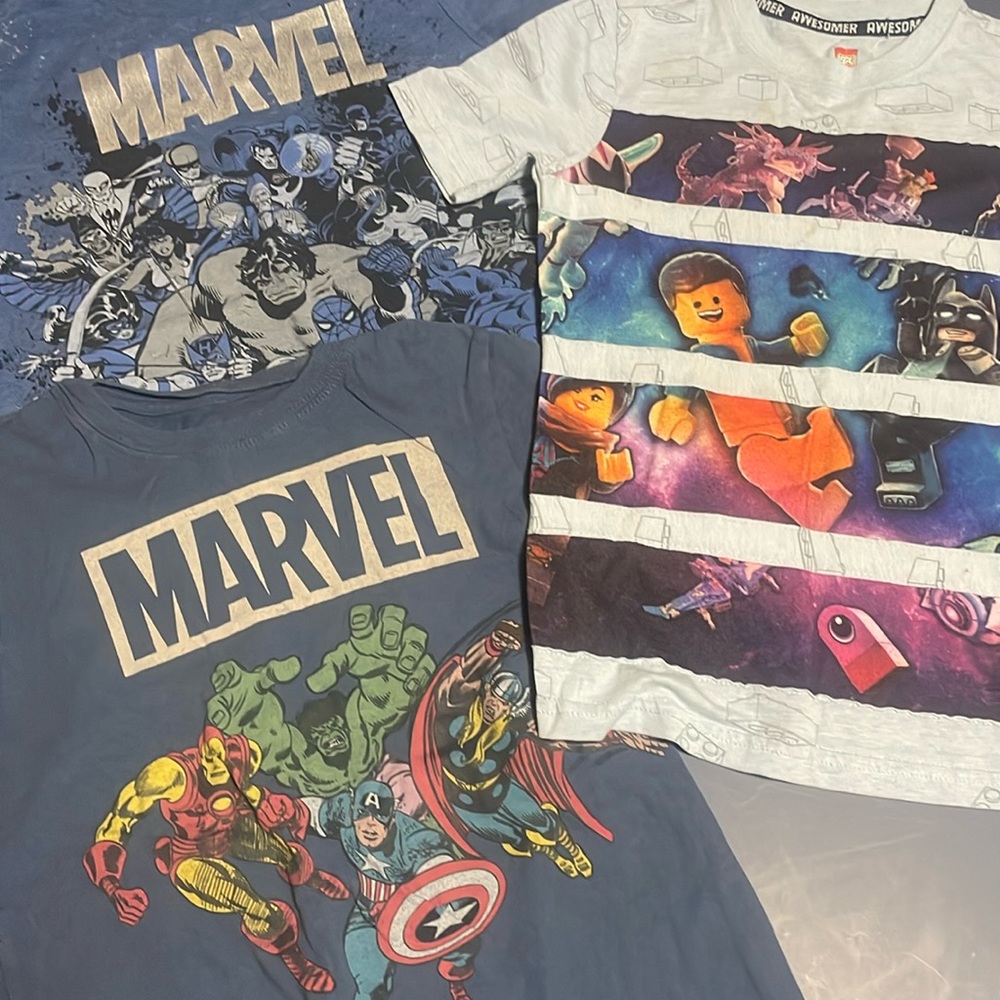 Lot of 3 superhero t shirts, size 7, 8, marvel Lego Batman